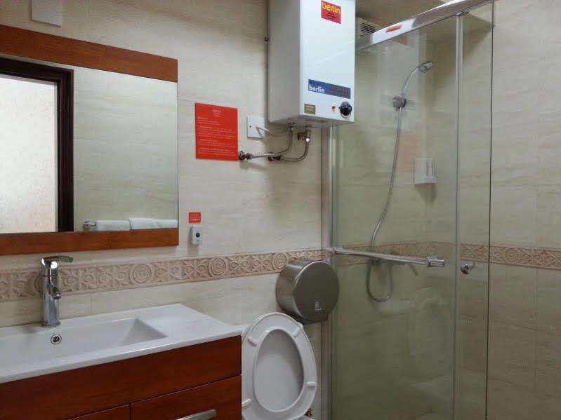 Towns Well Hotel Макао Екстериор снимка