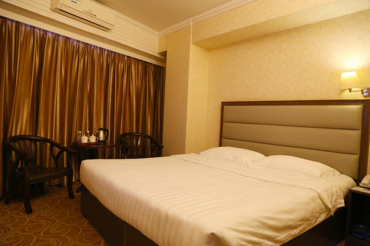 Towns Well Hotel Макао Екстериор снимка
