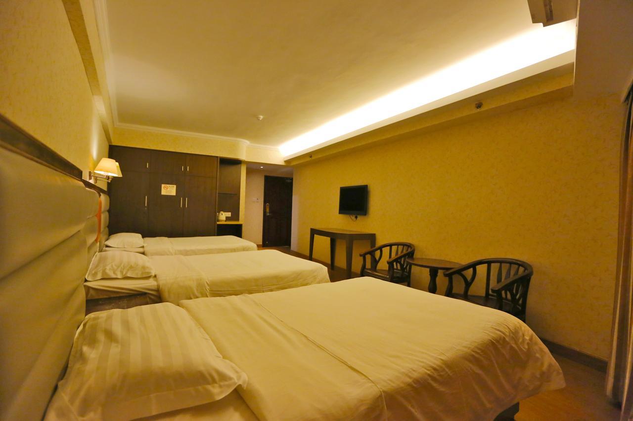 Towns Well Hotel Макао Екстериор снимка